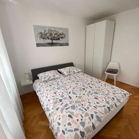 アパート Apartman Eni リエカ