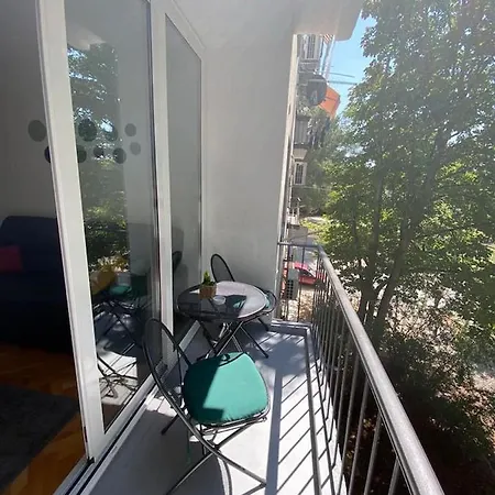 Apartament Apartman Eni